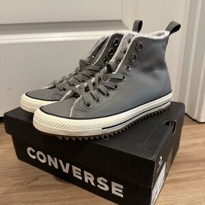 NWT Converse High Top Soft Lined Hiking Boots, Grey, Men 6.5 or Women 8.5